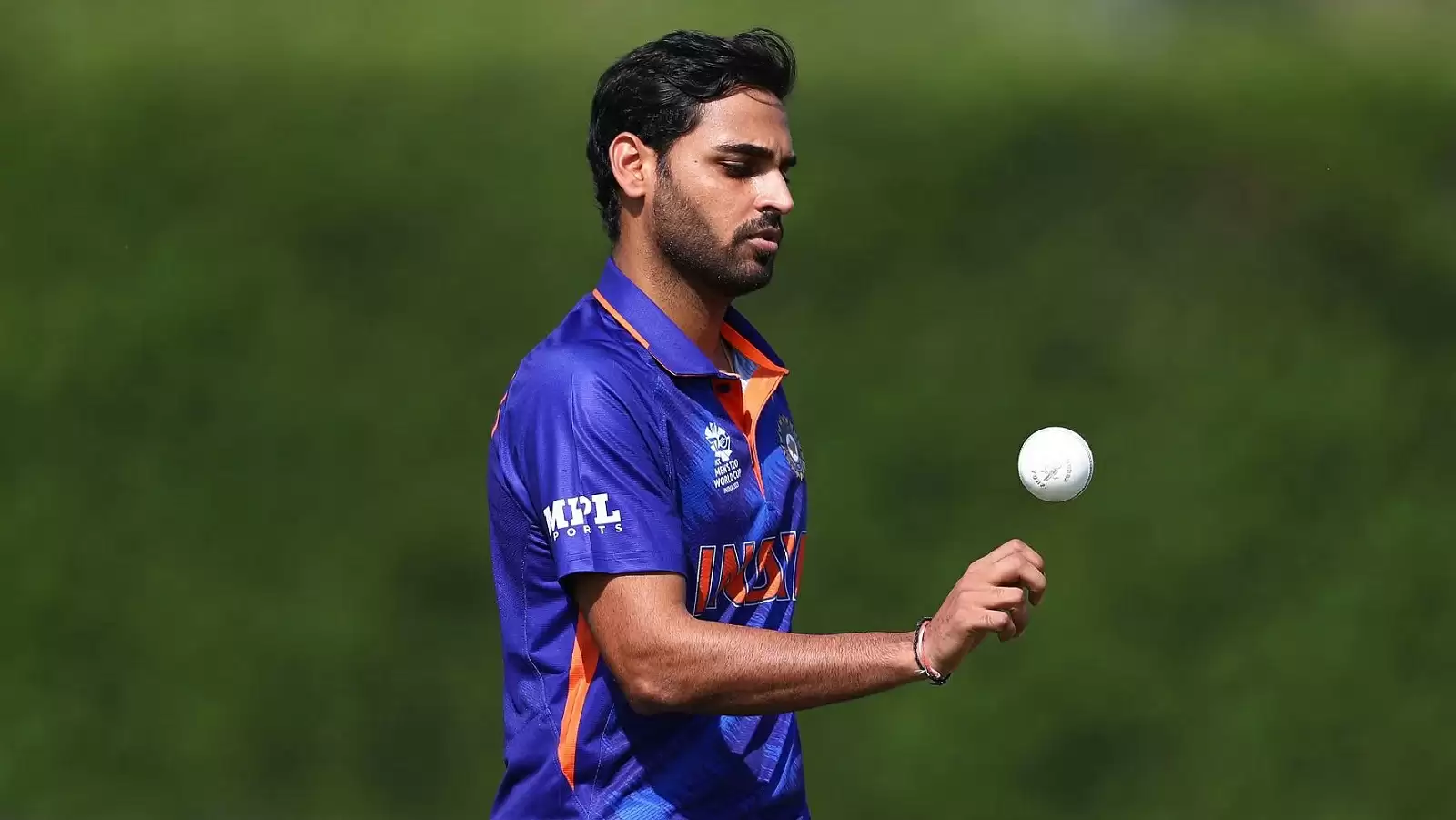 You are currently viewing Bhuvneshwar Kumar